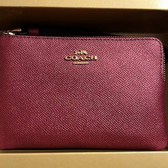 Coach Wristlet with Keychains - Picture 13 of 13